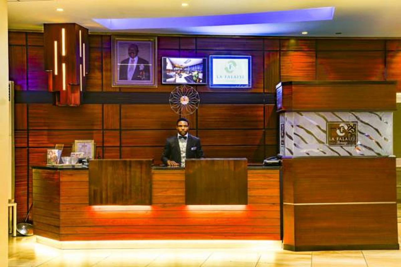 Hotel La Falaise Bonanjo 杜阿拉 外观 照片
