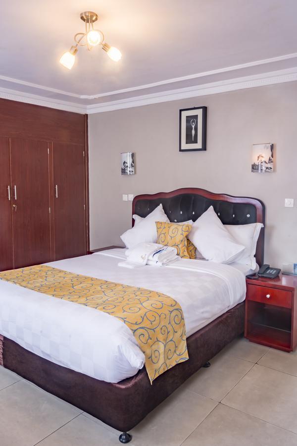 Hotel La Falaise Bonanjo 杜阿拉 外观 照片